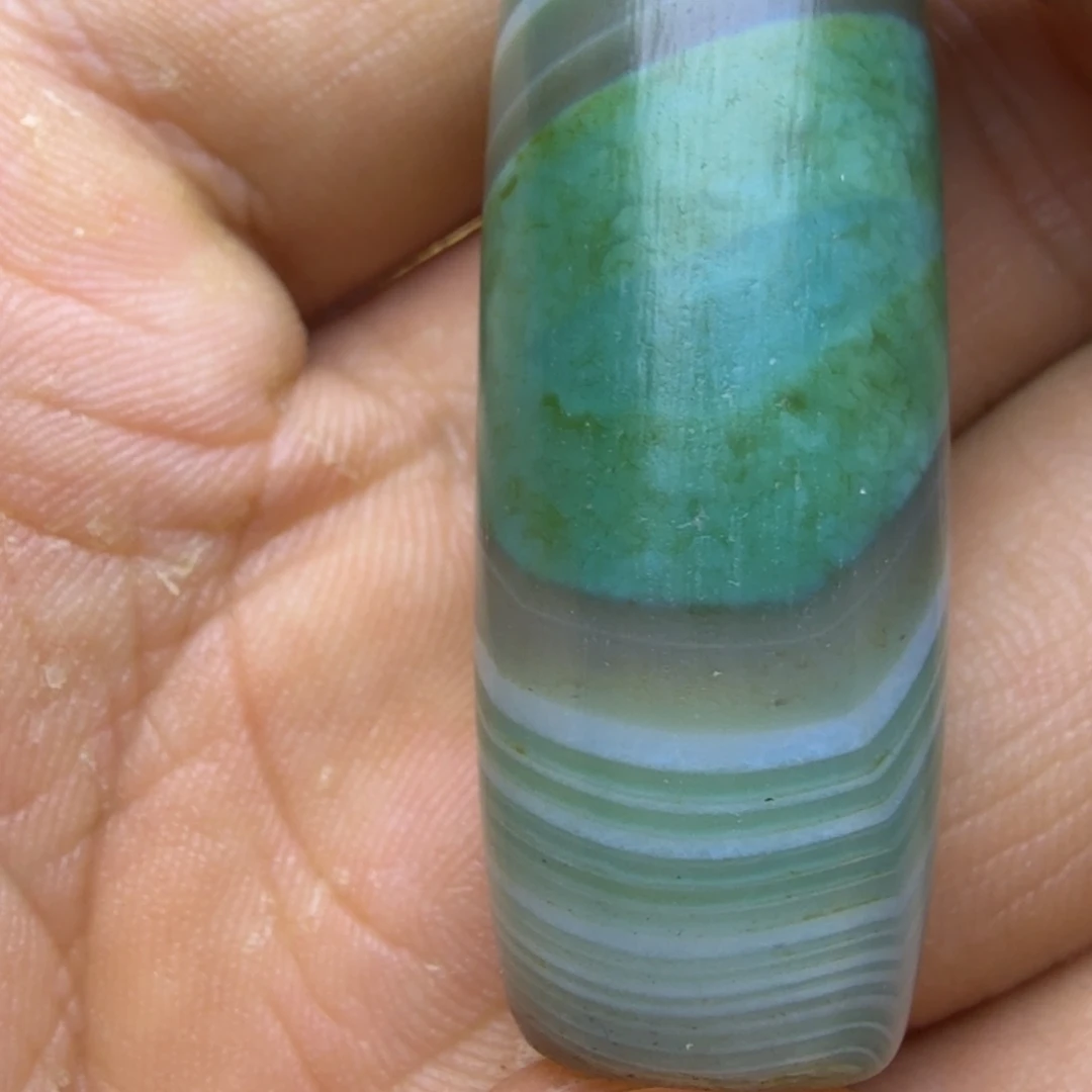 桉***毅玛瑙/玉髓合金笔搁玛瑙等多种珍贵