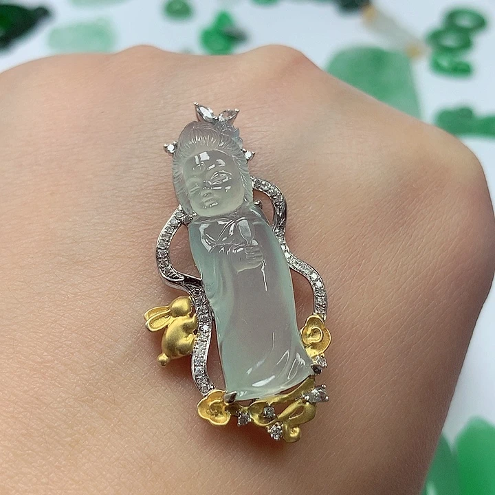 翡翠18K金镶嵌颈饰仙女姐姐