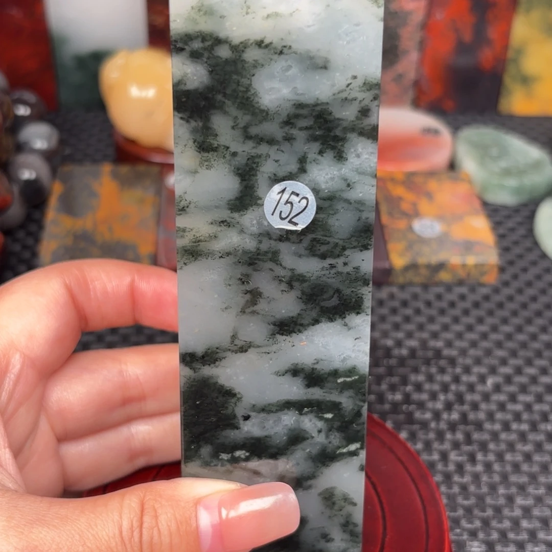 石材桂林鸡血摆件意境链接，编号：152