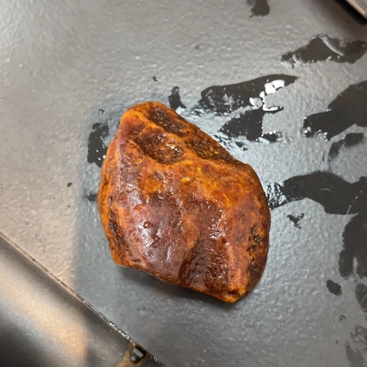 归***光定制琥珀未镶嵌裸石