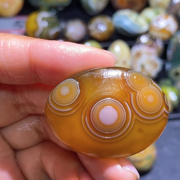 玛瑙/玉髓玛瑙吊坠未镶嵌
