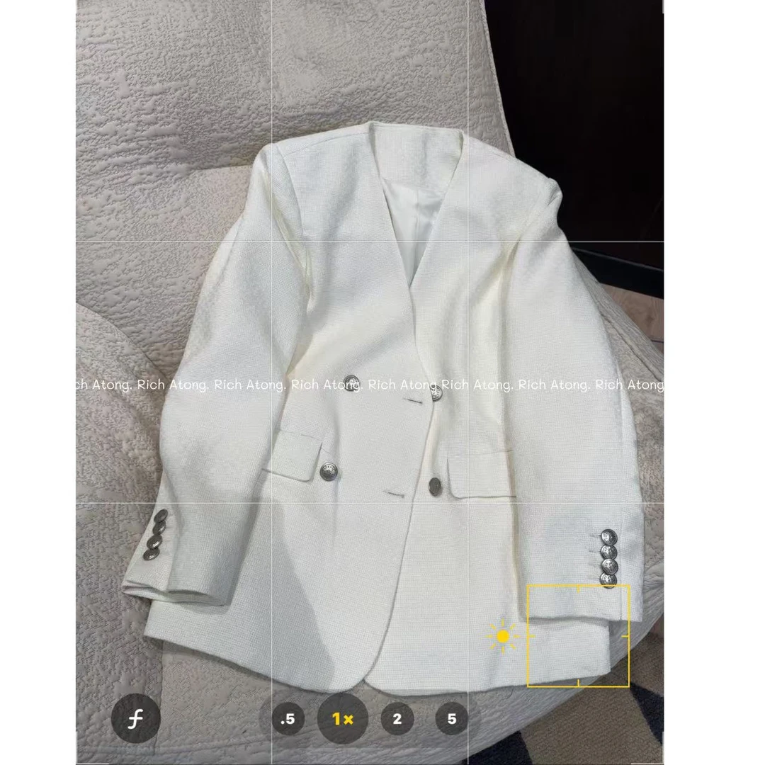 atong/阿彤-【香香外套】-2025 V领超级大牌四粒扣高级外套