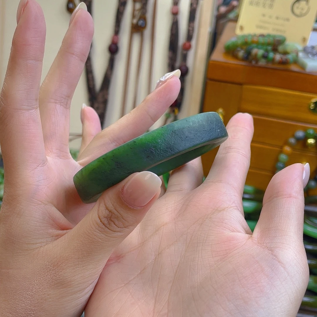 和田玉未镶嵌手链56.7