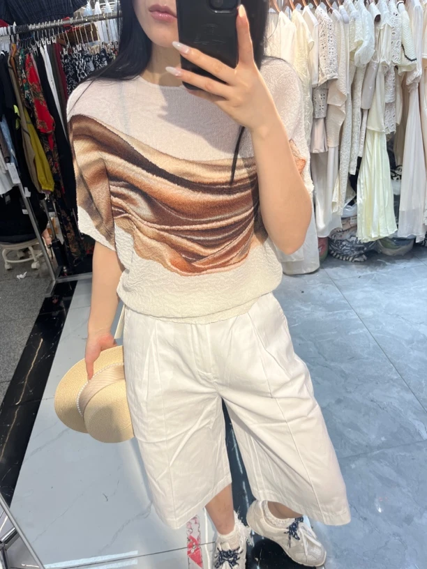 休闲风宽松型有弹力褶皱染色T恤百搭修身机能风晕染显瘦时尚