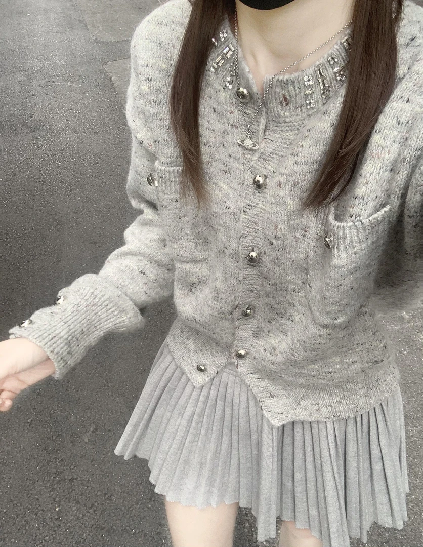 韩版软糯高级感长袖针织毛衣女巨好看的新款小个子修身开衫上衣潮