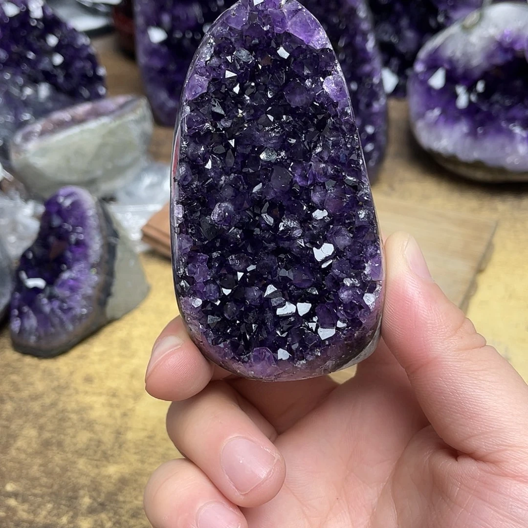 紫晶大型摆件（非配饰）未镶嵌