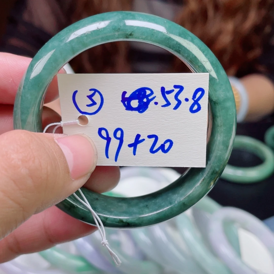 翡翠未镶嵌手镯翡翠手镯3