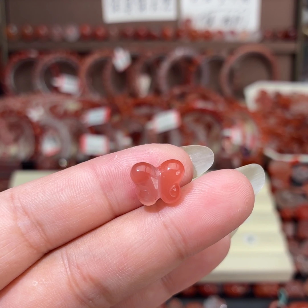 *****南红玛瑙未镶嵌颈饰通孔蝴蝶