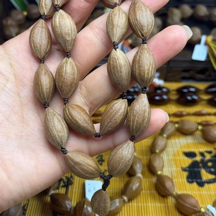 橄榄核手串/手链爱*咋小红核手持1.2左右