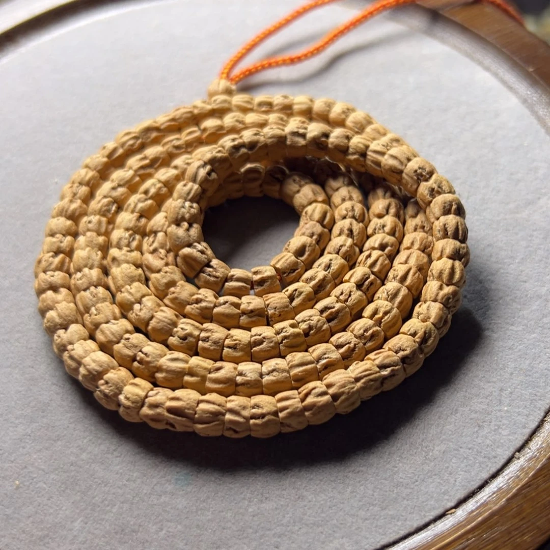 l***e吊坠柏香籽/百香籽A7