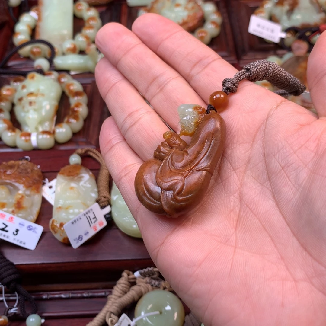 岫岩河磨玉（透闪石质玉）未镶嵌颈饰