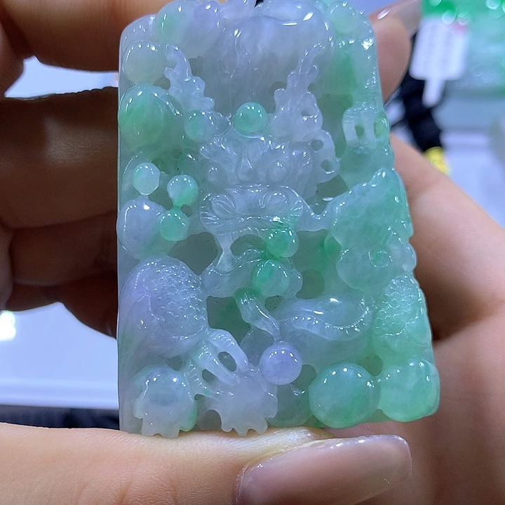 翡翠未镶嵌颈饰天然翡翠A货吊坠