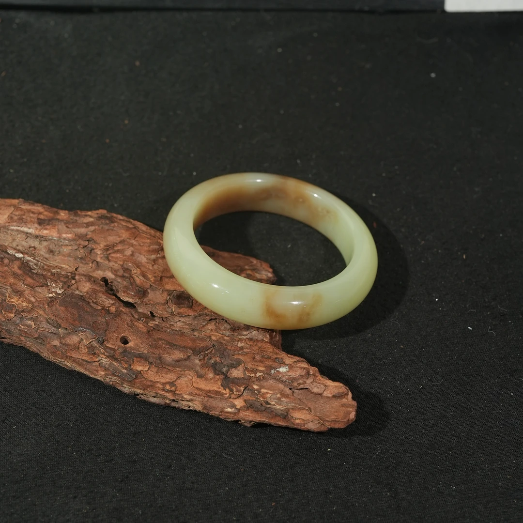 12.9香港王老板-和田玉手镯7z80