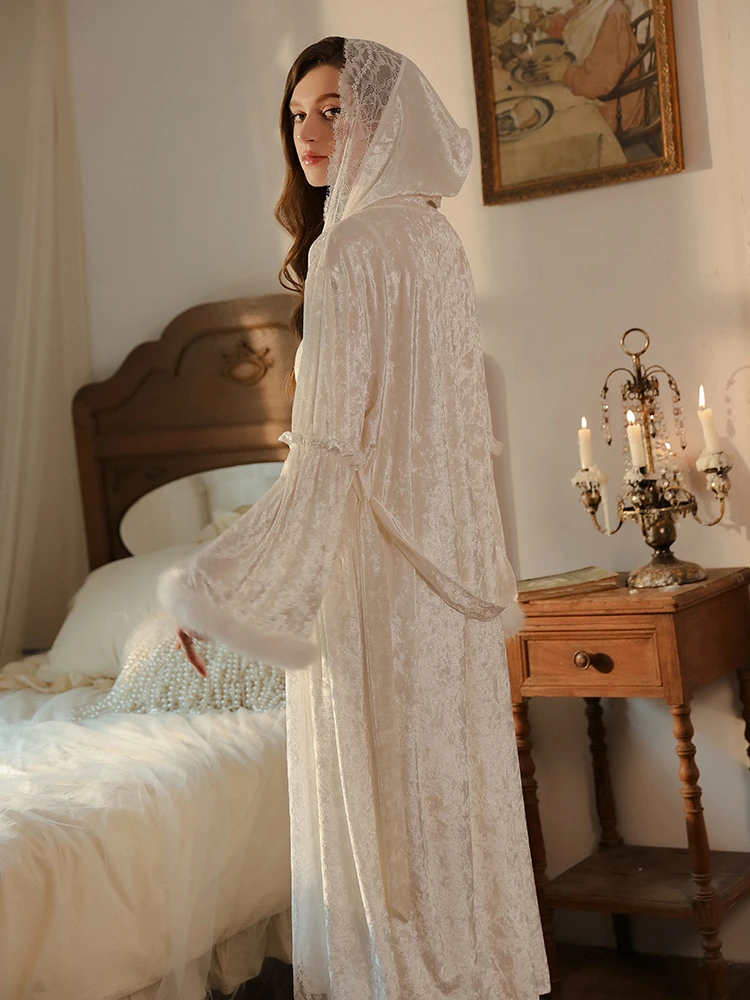 素欢【80-140斤】聚拢加胸垫睡衣诱惑丝绒拼纱性感深V吊带睡裙