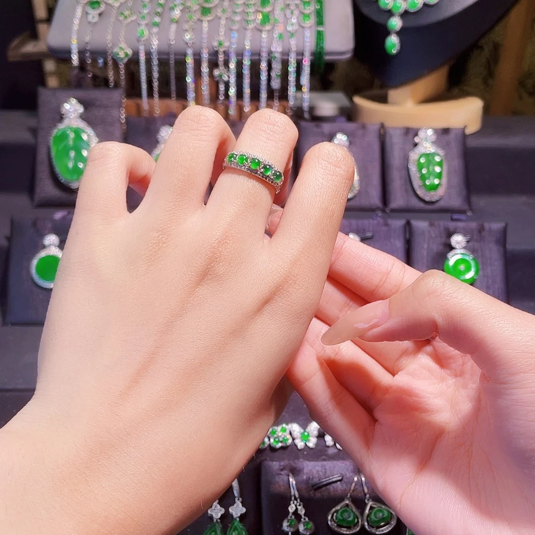 K***k翡翠银S925镶嵌戒指戒指