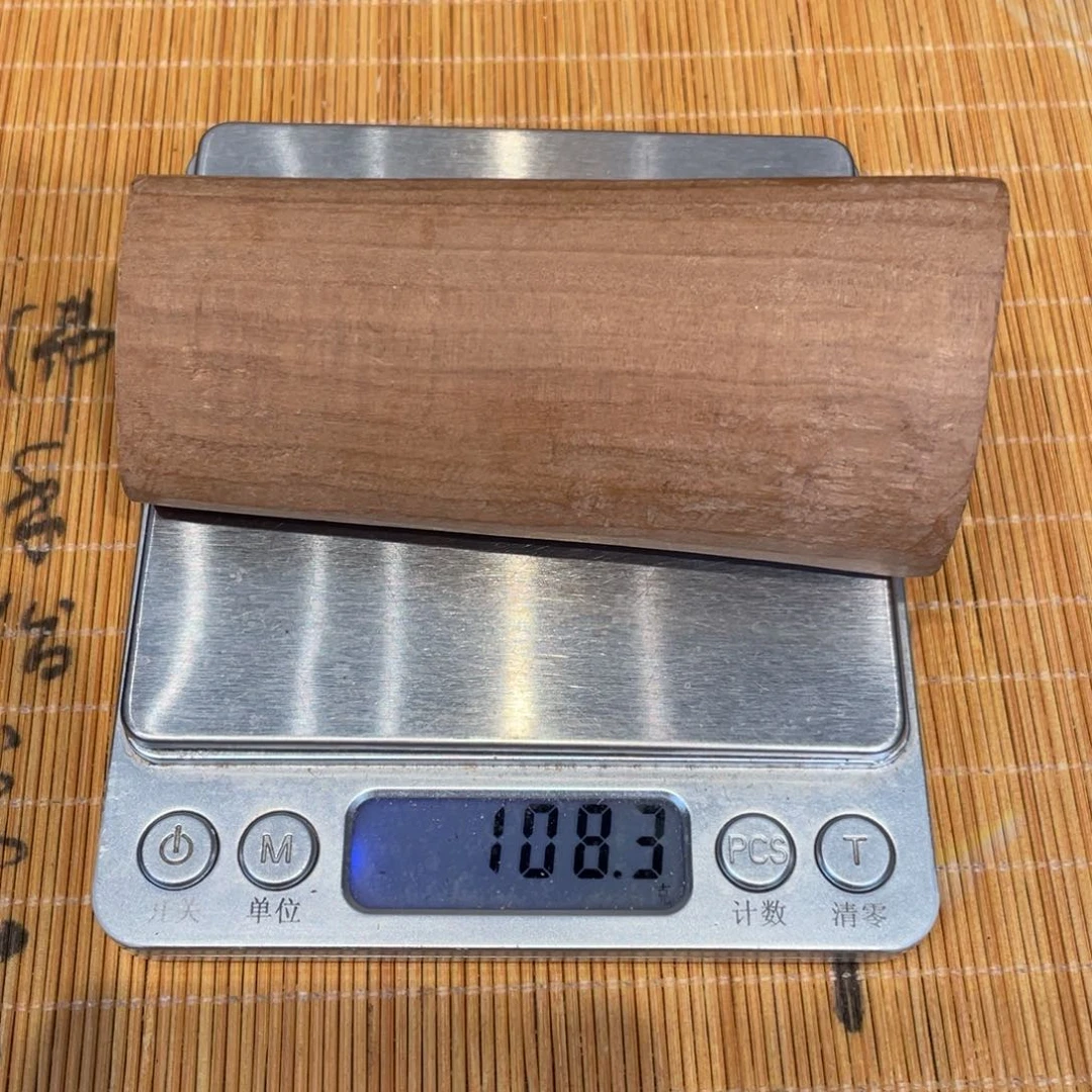 檀香木其他M****I四剖料