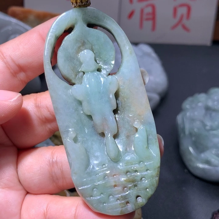 翡翠未镶嵌颈饰保真天然A货翡翠