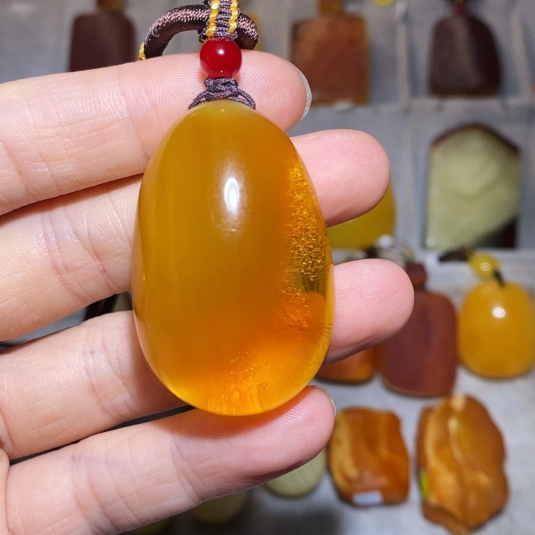 琥珀未镶嵌珠宝奇石