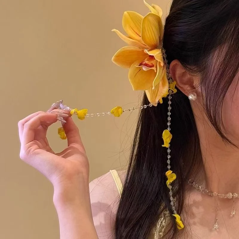 【小芳演绎用品店】新款立体黄色玉兰花朵发夹女氛围感气质流苏发饰