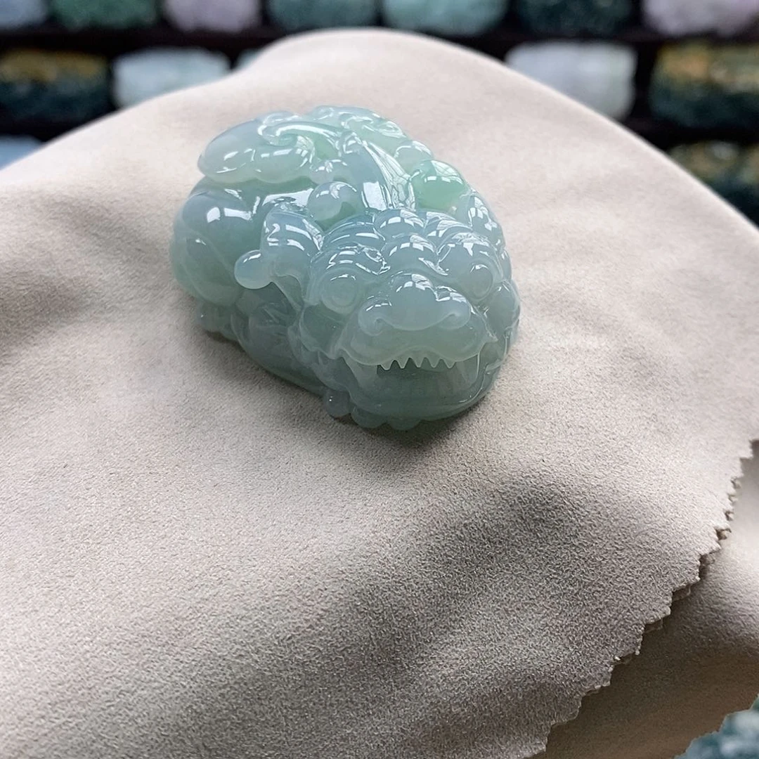 翡翠未镶嵌颈饰天然翡翠吊坠貔貅
