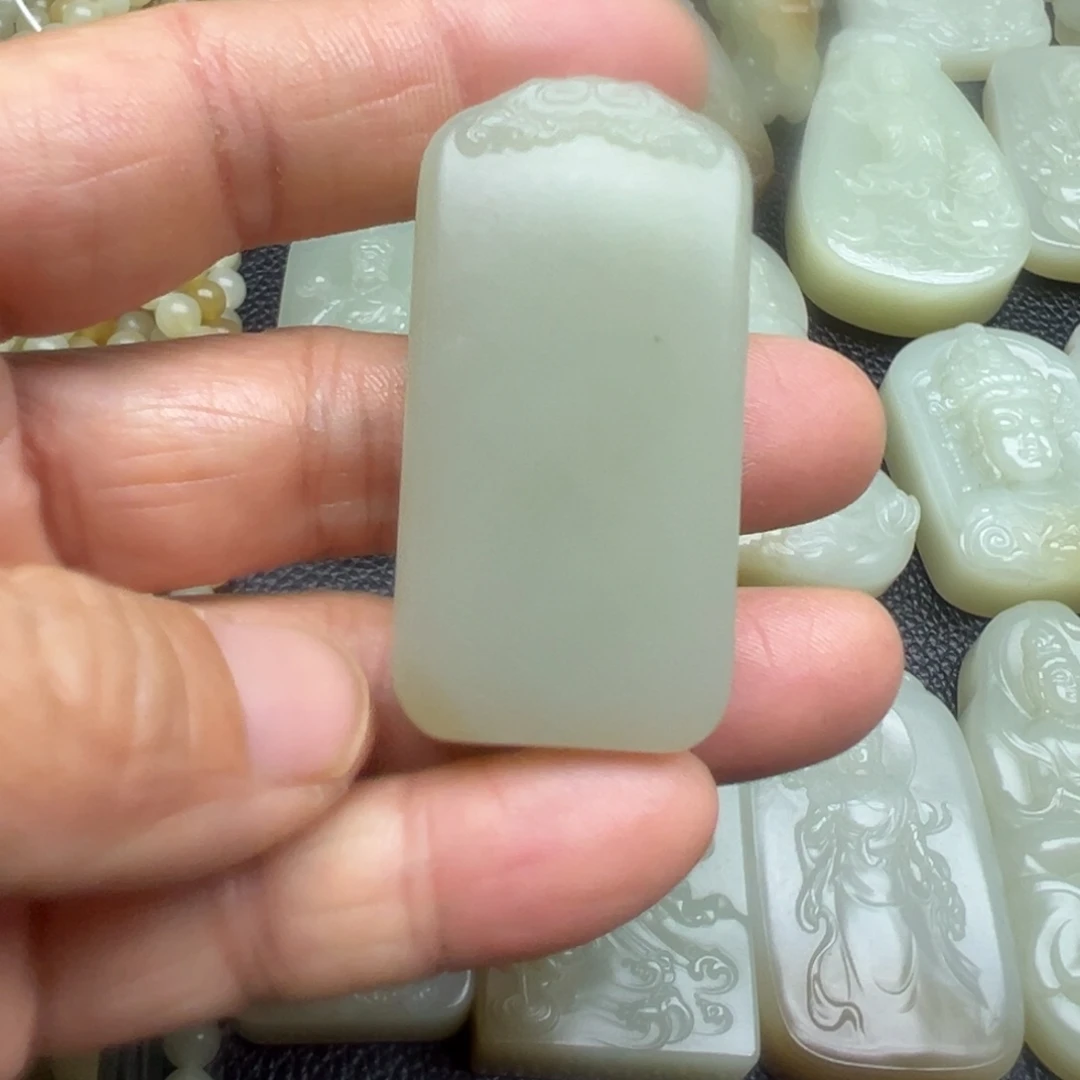 和田玉（糖玉）未镶嵌吊坠(不含链)