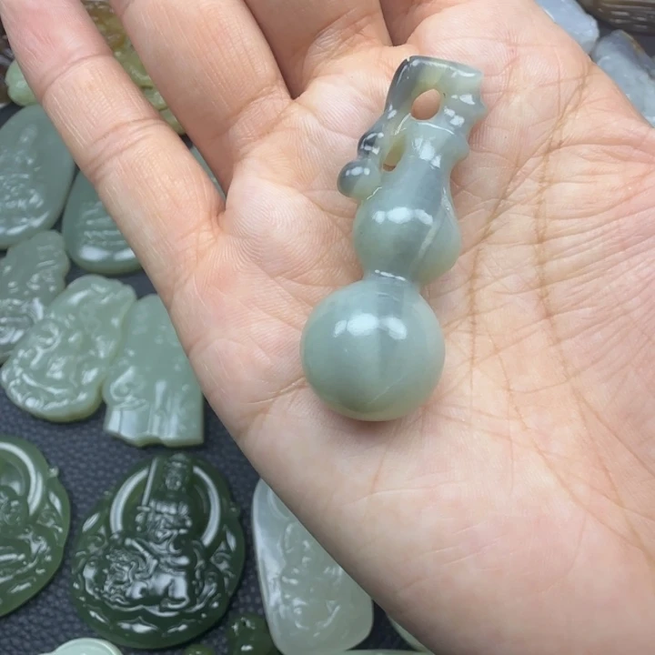 和田玉未镶嵌珠宝奇石