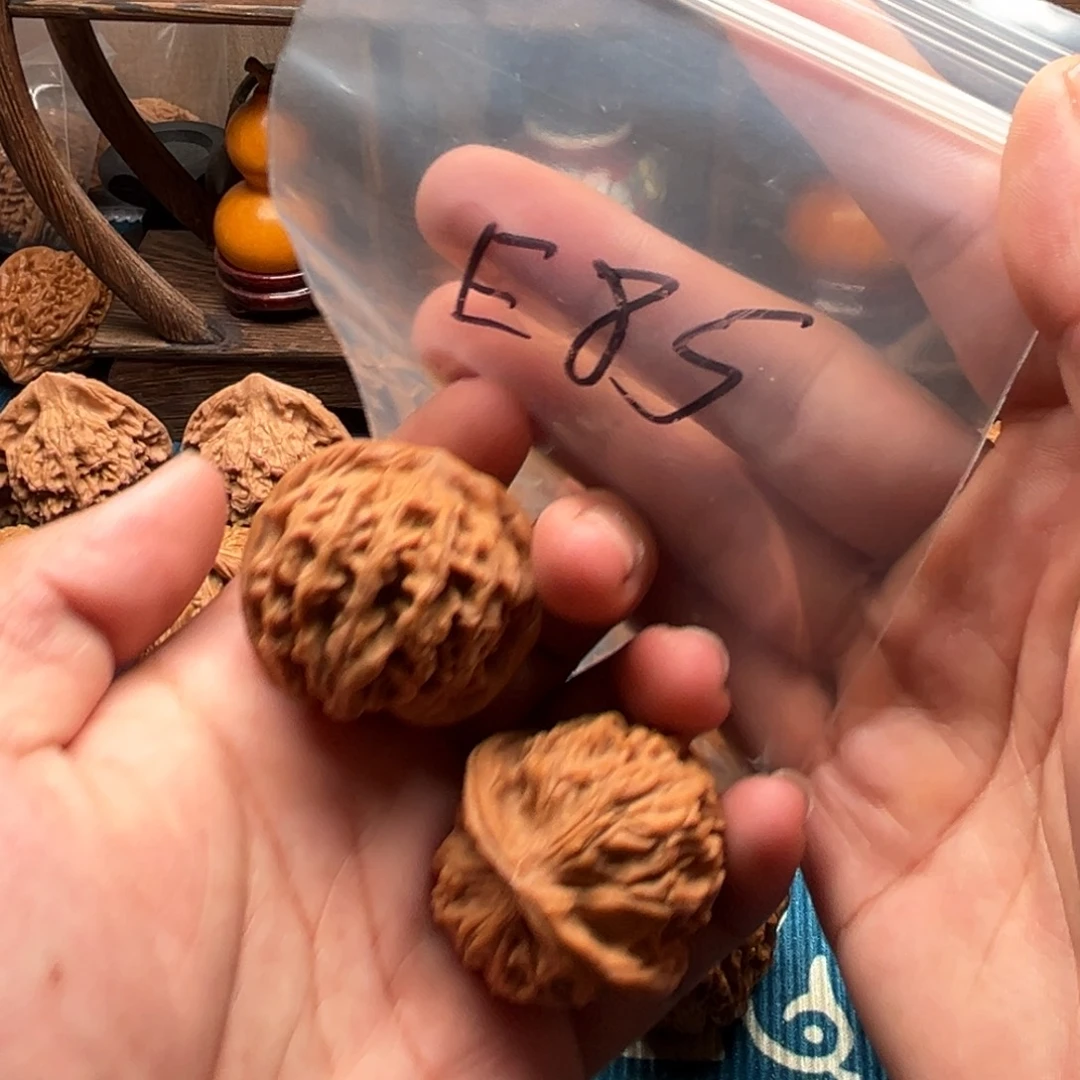 文玩核桃吊坠天地