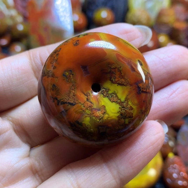 玛瑙/玉髓战国红吊坠未镶嵌