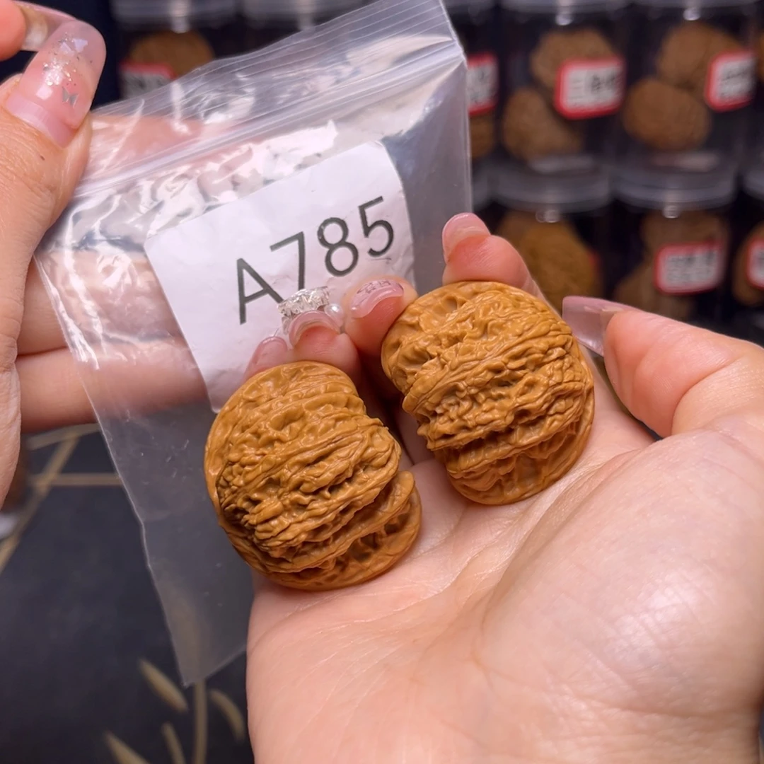 文玩核桃吊坠承德密纹40.5