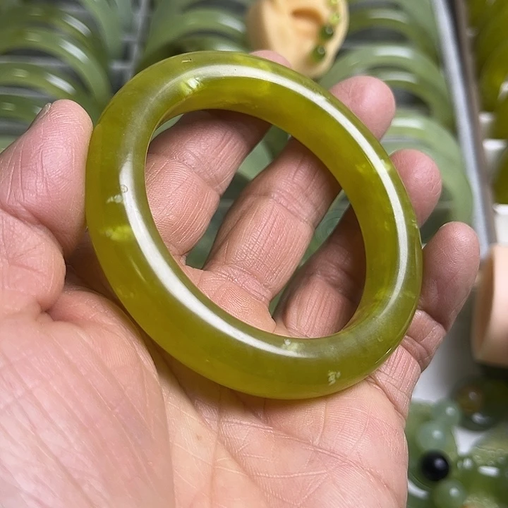 合金蛇纹石玉颈饰