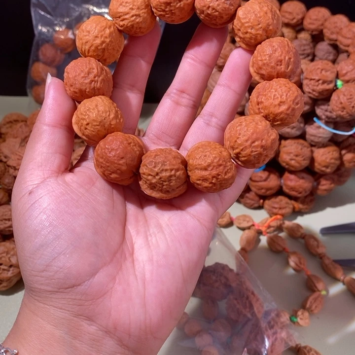 文玩核桃手串……38