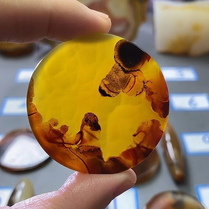 玛瑙/玉髓未镶嵌珠宝半成品