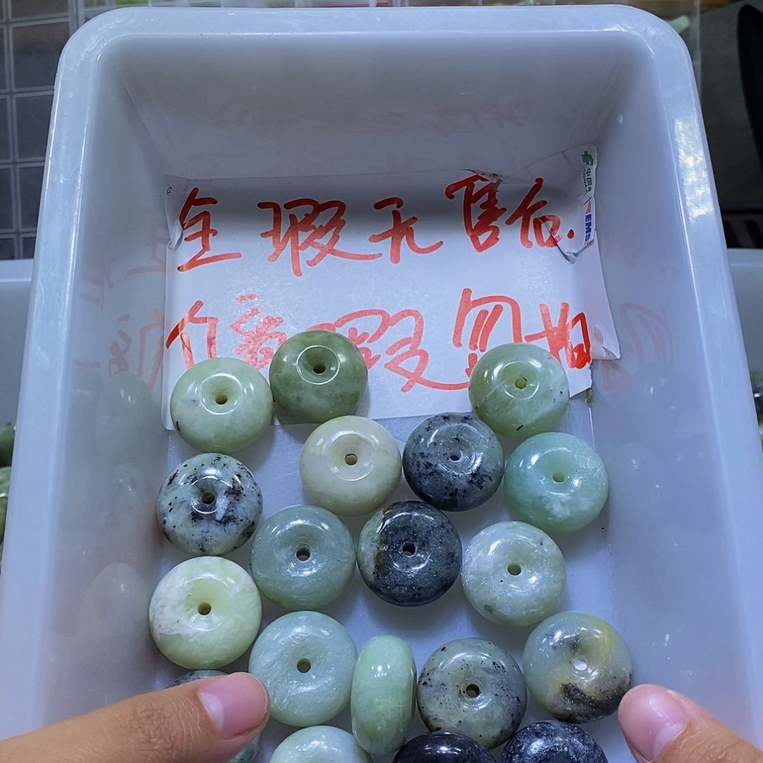 合金蛇纹石玉颈饰209