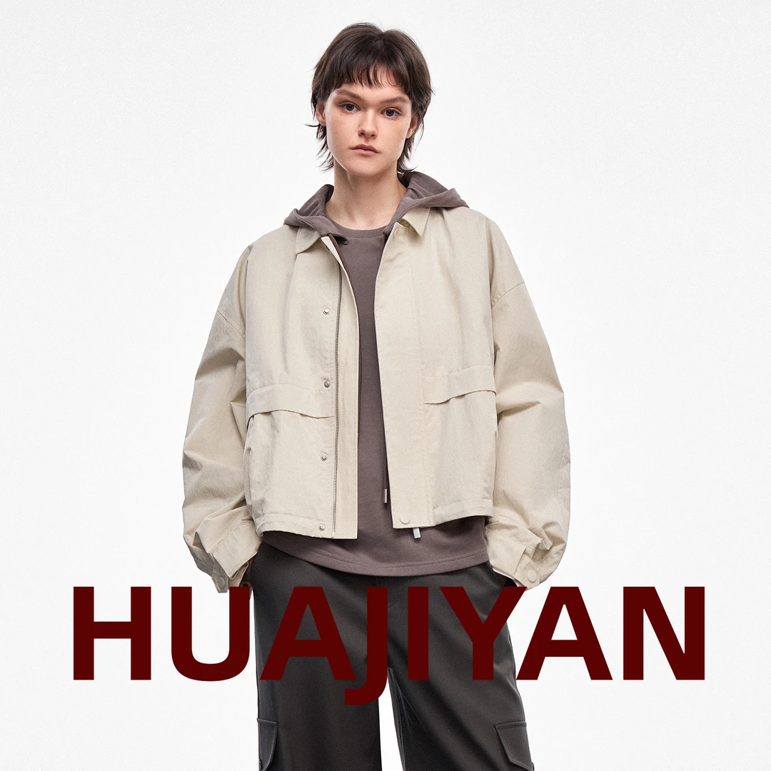 华吉言/HUAJIYAN【年糕】高支高密斜纹肌理多裁片下摆捏褶设计外套