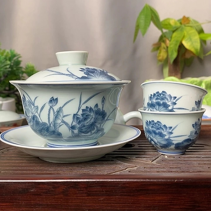 200ml复古荷花盖碗送两个杯子