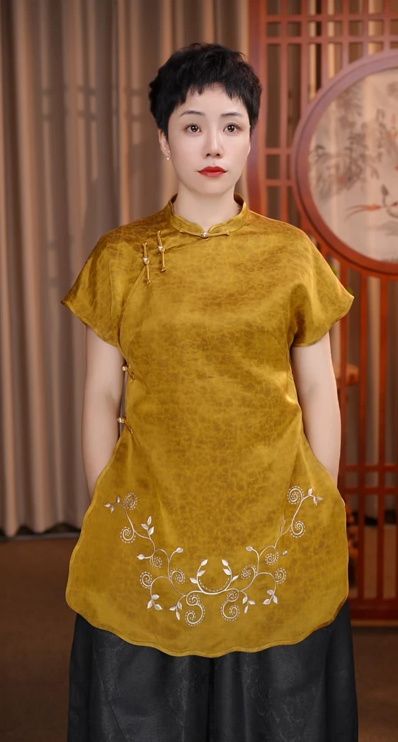 寨优袡【20238】香云纱龟纹夏款百搭手推绣姐姐服上衣