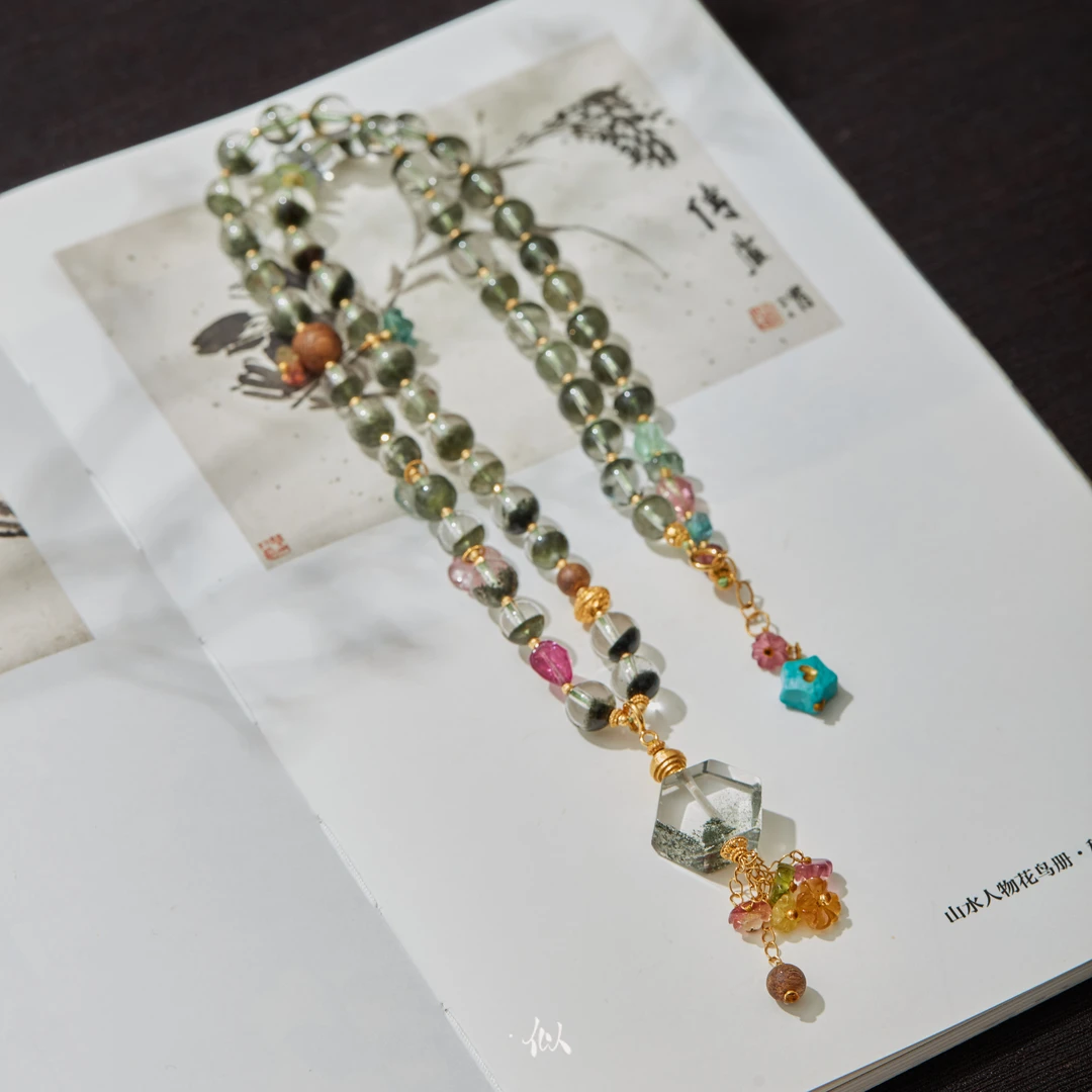 沉香【暮清】· 似梓珠宝 · 18k水晶绿幽灵多宝项链  SZCC2050377