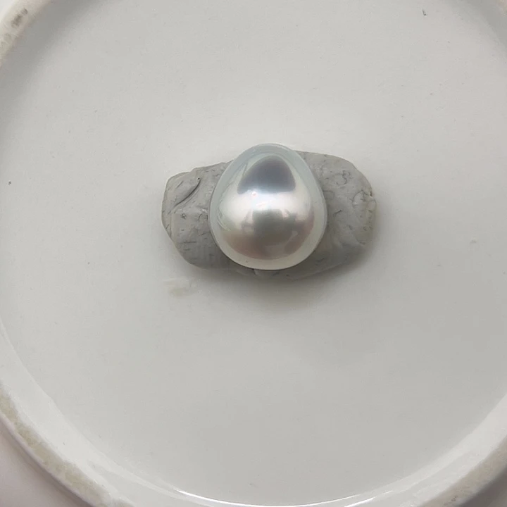 未镶嵌海水珍珠颈饰10.5*11.1 澳白 冷白 超亮Ｈ７