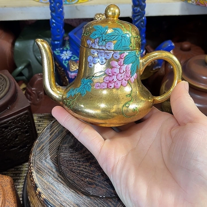 茶壶紫泥原矿手工制作的一把紫砂壶