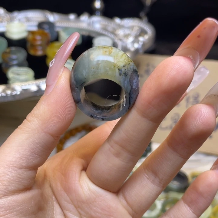 蛇纹石玉合金戒指65-18.4