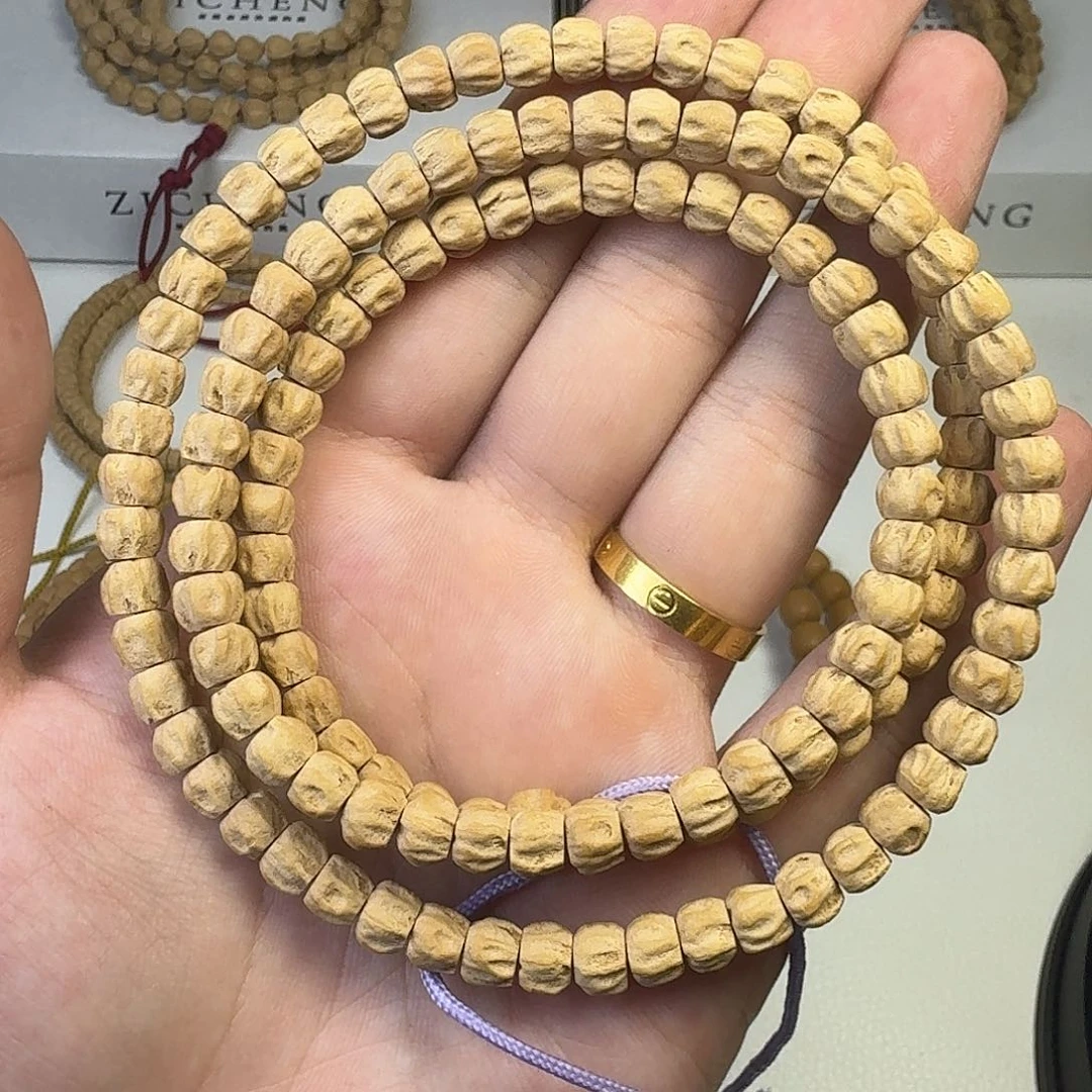 猴头核桃吊坠百香籽