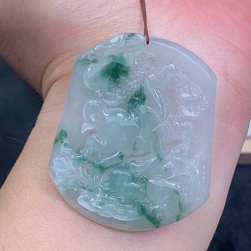 冰润 精雕 飘绿 生肖马 吊坠 马牌 25.21g 缅甸天然A货翡翠玉石
