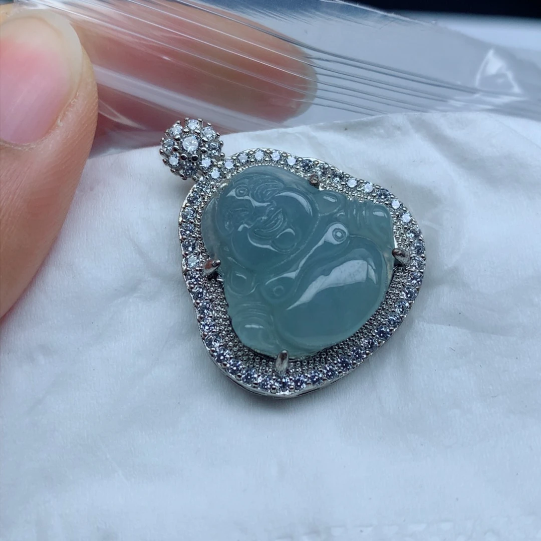 翡翠颈饰未镶嵌手串