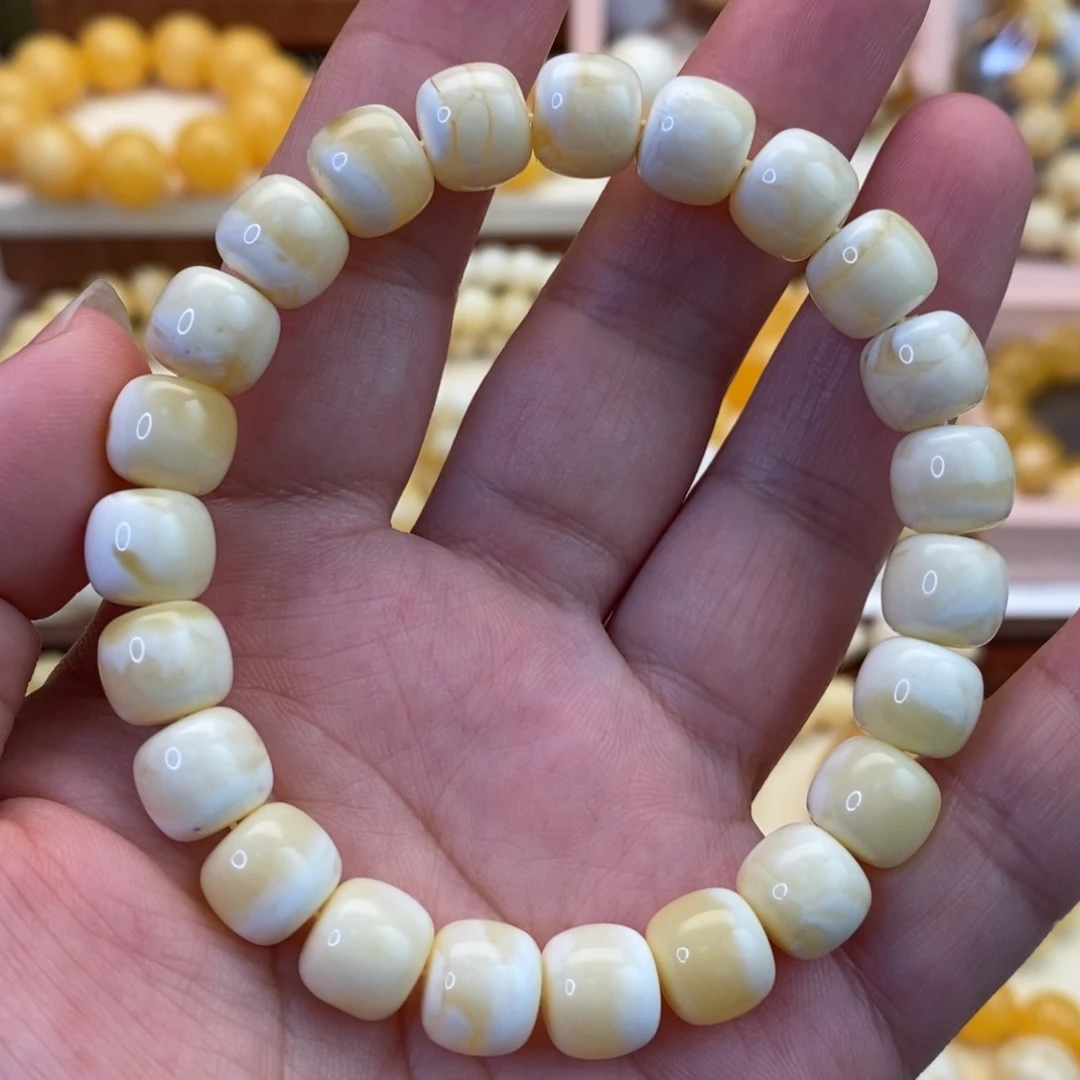 【闪购商品】未镶嵌蜜蜡裸石9.5➕