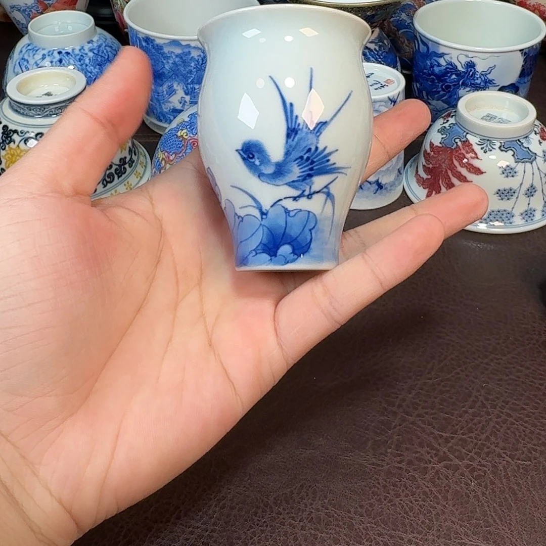 现代景德镇陶瓷杯