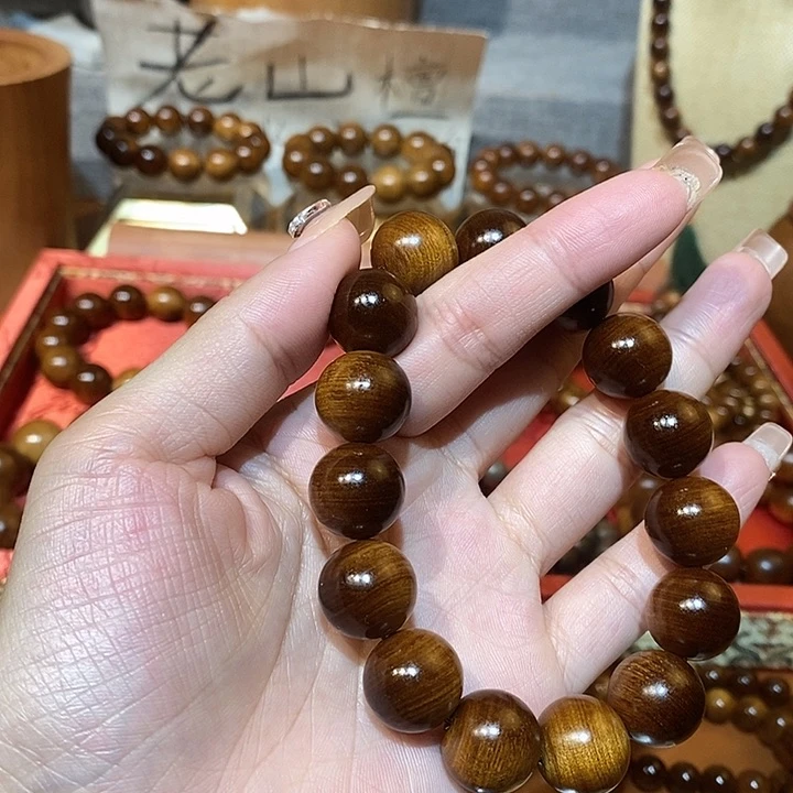 老山檀香1.5黑肉沉水手串
