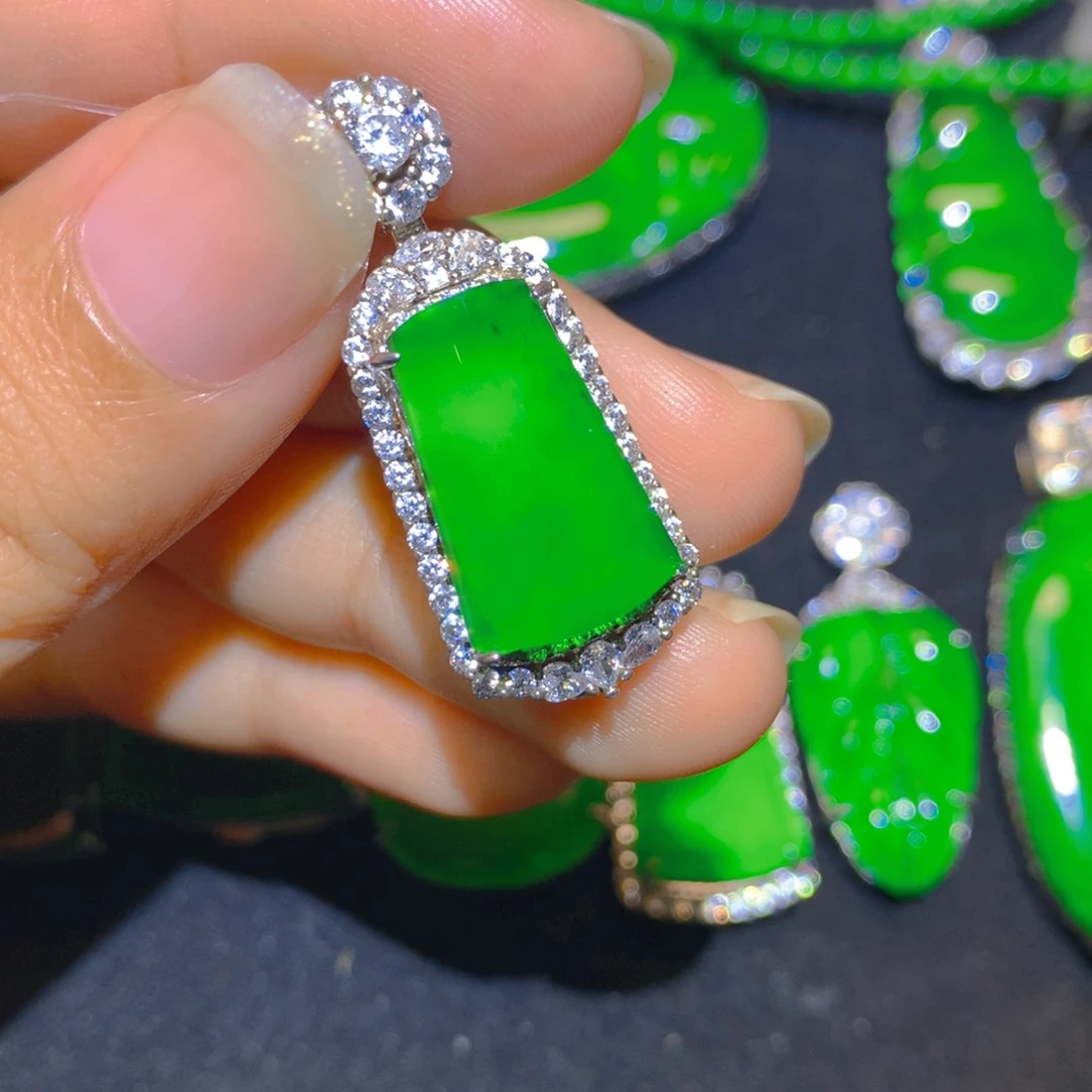 翡翠银S925镶嵌颈饰