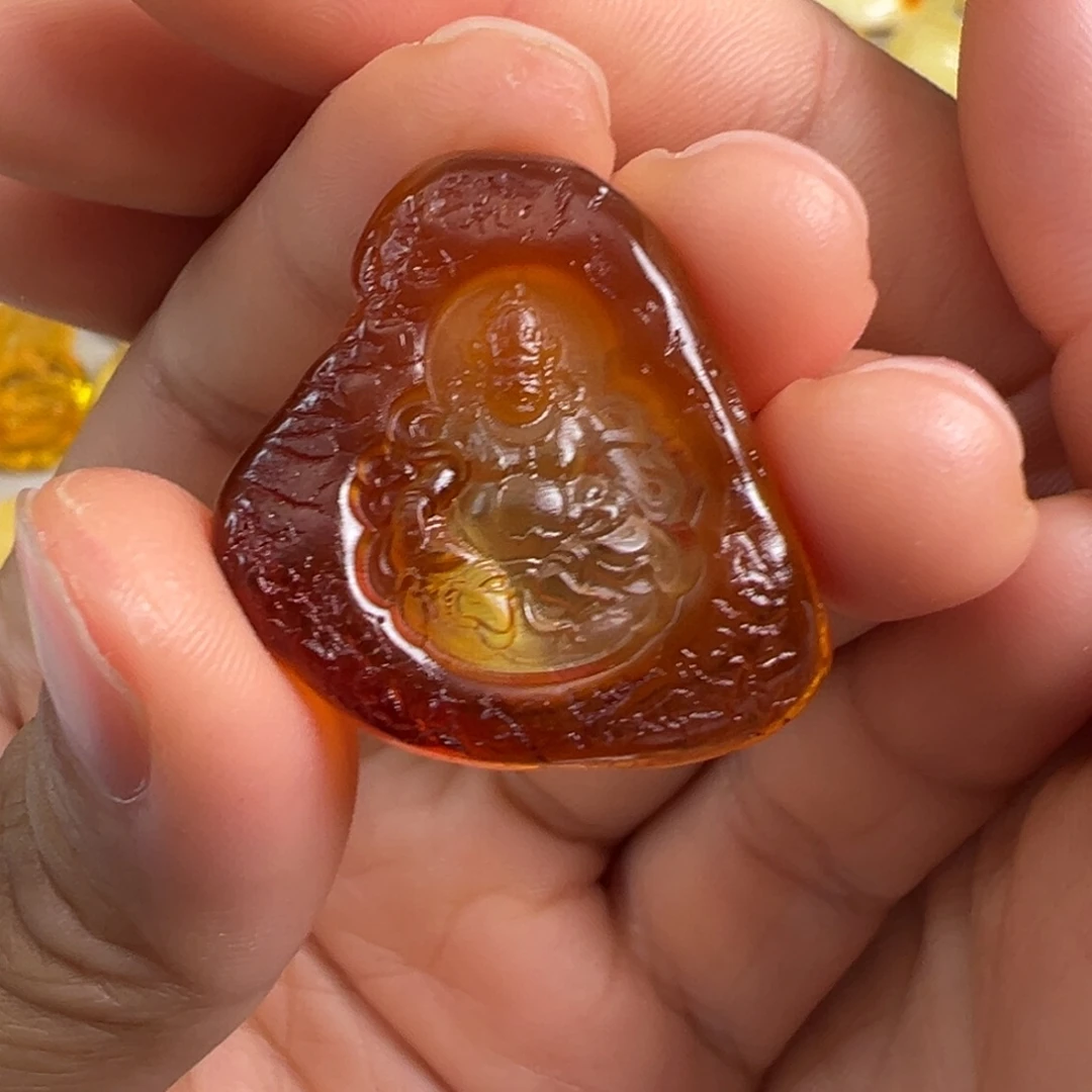 琥珀未镶嵌裸石琥珀