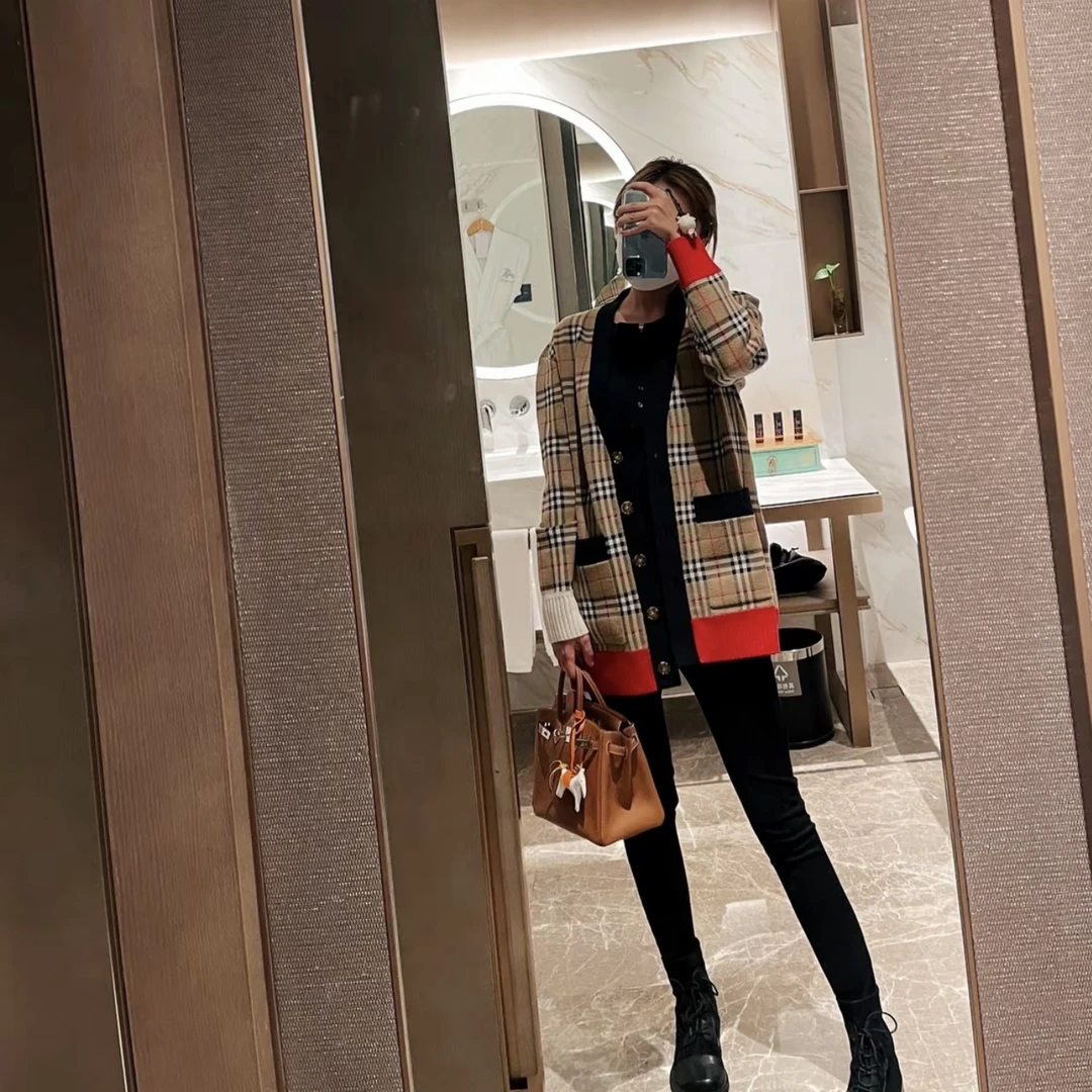 95新 BURBERRY/博柏利 xy vintage格纹羊毛开衫 XL码/103076