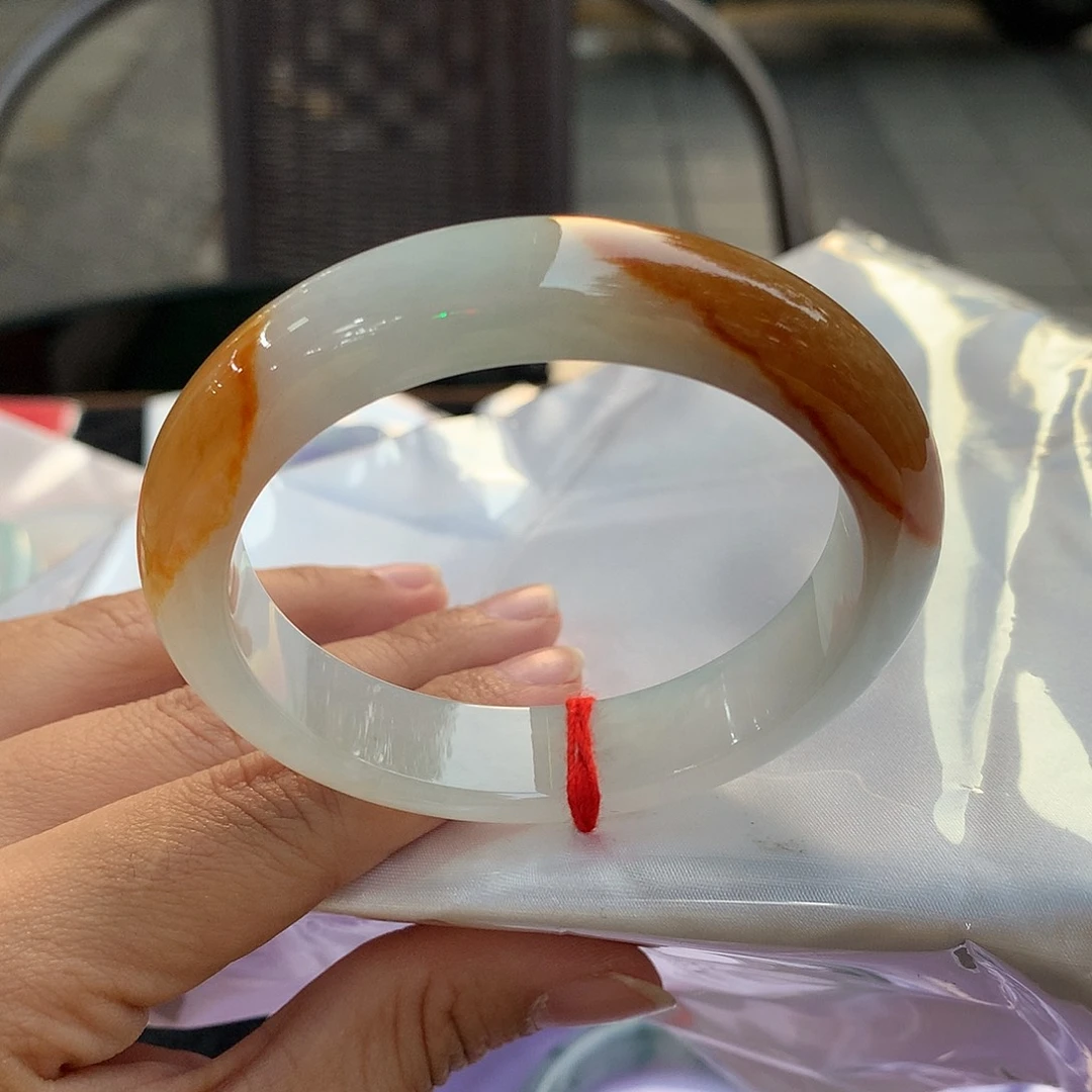 翡翠未镶嵌手镯看货价